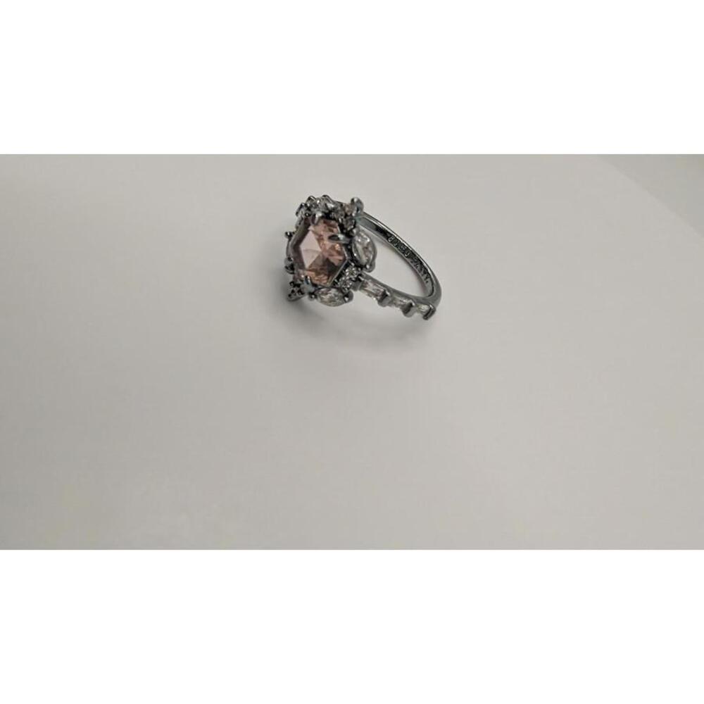 Silver Ring with Pink Gemstone and Intricate Design Size 6 - Picture 5 of 9